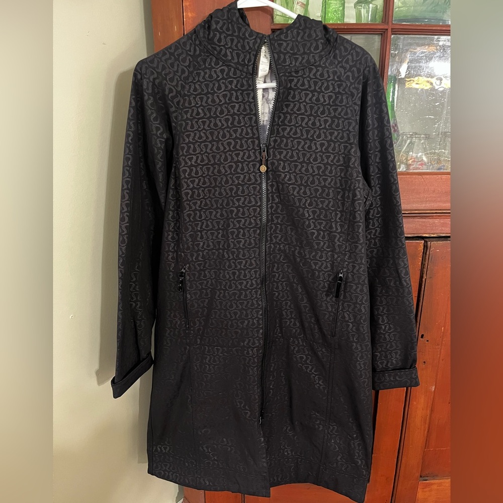 Lululemon Jacket - Size 8
